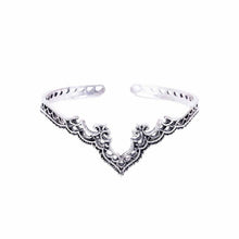 Load image into Gallery viewer, The Boho Bangle