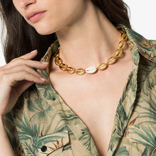 Load image into Gallery viewer, Golden Cowrie Necklace