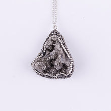 Load image into Gallery viewer, Druzy Quartz Necklace