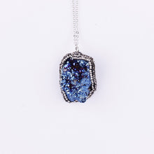 Load image into Gallery viewer, Druzy Quartz Necklace