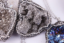 Load image into Gallery viewer, Druzy Quartz Necklace