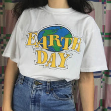 Load image into Gallery viewer, Vintage Earth Day