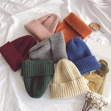 Load image into Gallery viewer, Queens Knitted Hat for kids children&#39;s fashion