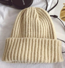 Load image into Gallery viewer, Queens Knitted Hat for kids children&#39;s fashion